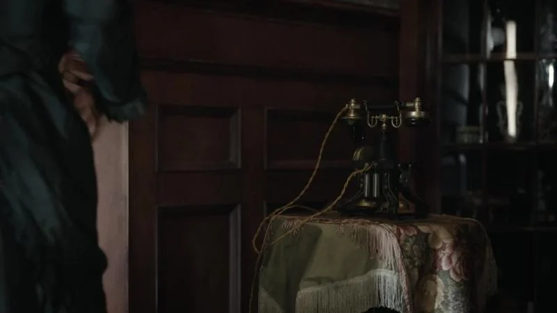 Кадры из сериала Призраки (2021)